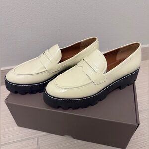 New Franco Sarto Cream Loafers with Black Sole